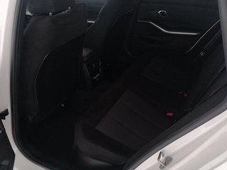 BMW 320d touring mhev 48v xdrive msport auto