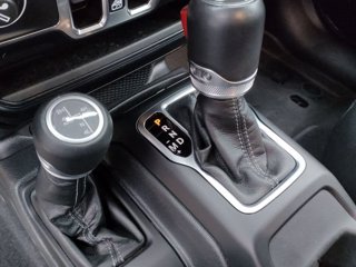 JEEP Wrangler unlimited 2.0 turbo sahara auto