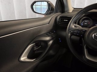 TOYOTA Yaris 1.0 Trend