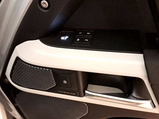 LAND ROVER Defender (2019) LAND ROVER 90 3.0D I6 250 CV AWD Auto SE