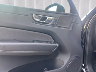 VOLVO XC60 2.0 b5 mhev Plus Dark awd auto