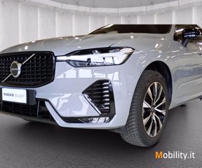 VOLVO XC60 2.0 b5 Plus Dark awd auto