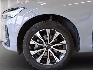 VOLVO XC60 2.0 b5 Plus Dark awd auto