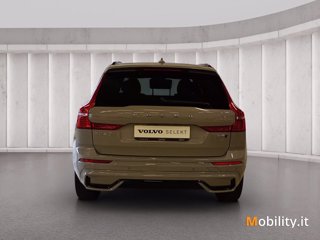 VOLVO XC60 2.0 b5 Plus Dark awd auto