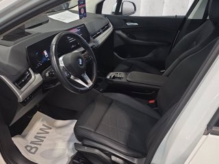 BMW 220i active tourer mhev 48v auto