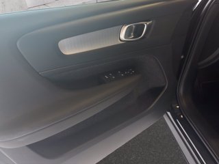VOLVO XC40 2.0 b3 Core auto