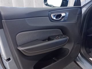 VOLVO XC60 2.0 b4 R-design awd auto