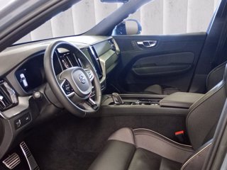 VOLVO XC60 2.0 b4 R-design awd auto