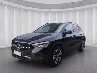 MERCEDES Gla 180 sport plus auto