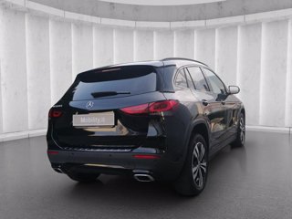MERCEDES Gla 180 sport plus auto