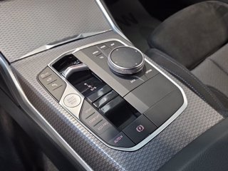 BMW 320d touring mhev 48v xdrive msport auto