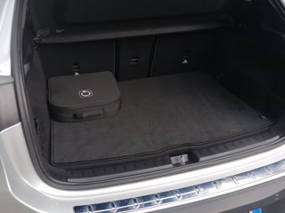 MERCEDES Eqa 250+ premium plus