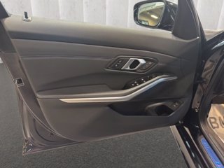 BMW 320d touring mhev 48v xdrive msport auto