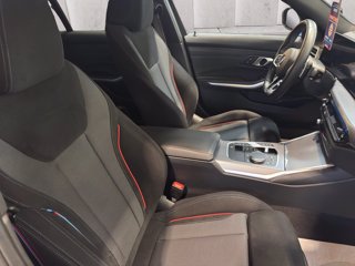 BMW 320d touring mhev 48v xdrive msport auto