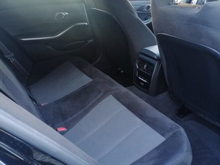 BMW 320d touring mhev 48v xdrive msport auto