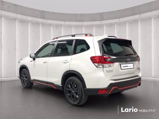 SUBARU Forester 2.0i e-boxer 4dventure lineartronic