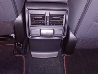 SUBARU Forester 2.0i e-boxer 4dventure lineartronic