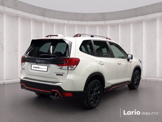 SUBARU Forester 2.0i e-boxer 4dventure lineartronic