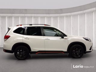 SUBARU Forester 2.0i e-boxer 4dventure lineartronic