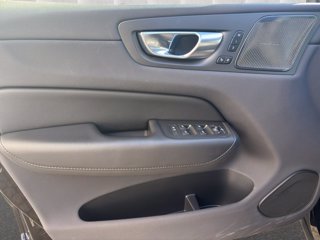 VOLVO XC60 2.0 b4 Plus Dark auto