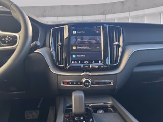 VOLVO XC60 2.0 b4 Plus Dark auto