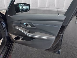 BMW 320d touring mhev 48v xdrive msport auto