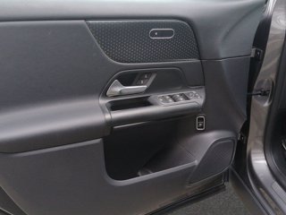 MERCEDES Gla 180 progressive advanced plus auto