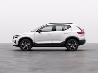 VOLVO XC40 2.0 b3 Plus Dark auto