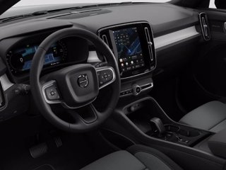 VOLVO XC40 2.0 b3 Plus Dark auto