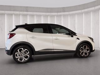 RENAULT Captur 1.6 E-Tech phev Intens 160cv auto my21