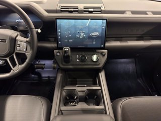 LAND ROVER Defender (2019) LAND ROVER 110 4.4 V8 635 CV AWD Auto OCTA Black