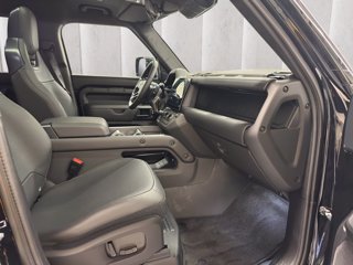 LAND ROVER Defender (2019) LAND ROVER 110 4.4 V8 635 CV AWD Auto OCTA Black