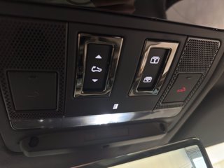 LAND ROVER Defender (2019) LAND ROVER 110 4.4 V8 635 CV AWD Auto OCTA Black