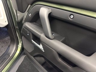 LAND ROVER Defender (2019) LAND ROVER 110 3.0D I6 200 CV AWD Auto S