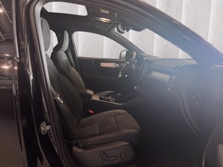 VOLVO XC40 2.0 b3 Ultra Black Edition auto