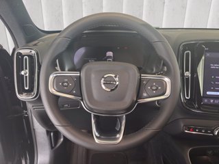 VOLVO XC40 2.0 b3 Ultra Black Edition auto