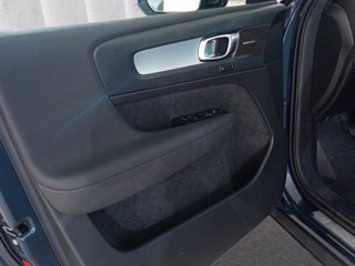 VOLVO XC40 2.0 b3 Ultra Black Edition auto