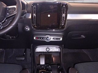 VOLVO XC40 2.0 b3 Ultra Black Edition auto
