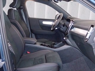 VOLVO XC40 2.0 b3 Ultra Black Edition auto