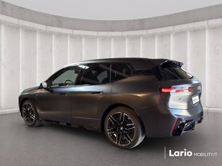 BMW Ix m70