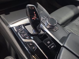 BMW M550i mhev 48v xdrive