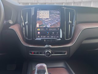 VOLVO XC60 2.0 b4 Ultimate Dark awd auto