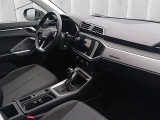 AUDI Q3 40 2.0 tfsi business advanced quattro s-tronic