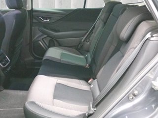 SUBARU Outback 2.5i Style lineartronic