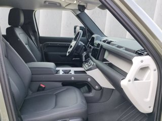 LAND ROVER Defender (2019) LAND ROVER 110 3.0D I6 200 CV AWD Auto S