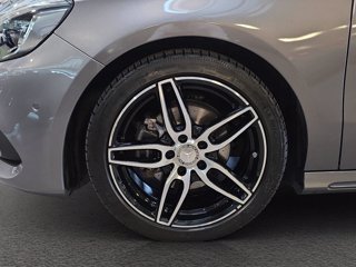 MERCEDES A 200 d premium force 4matic auto