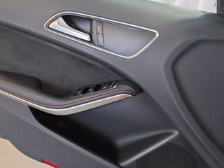 MERCEDES A 200 d premium force 4matic auto