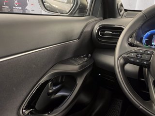 TOYOTA Yaris Cross 1.5h Lounge fwd 130cv e-cvt