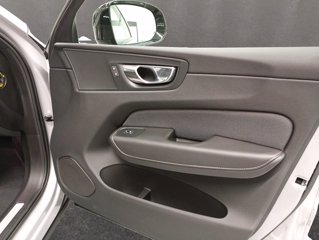 VOLVO XC60 2.0 b4 R-design awd auto my20