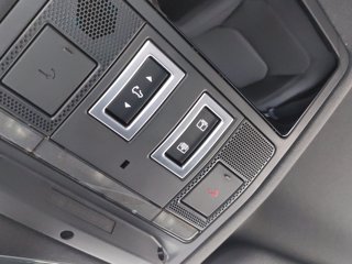 LAND ROVER Defender (2019) LAND ROVER 110 2.0 Si4 PHEV 300 CV AWD Auto X-Dynamic SE